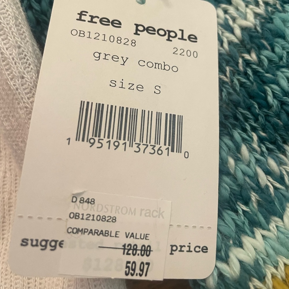 Free People sweater/shirt new with tags. Comfortable, colorful and original.